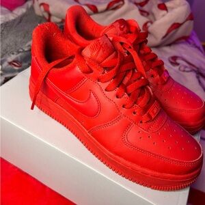 Nike Air Force 1 Low Triple Red